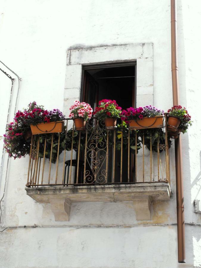Bemyguest Rutigliano Bed & Breakfast Bagian luar foto